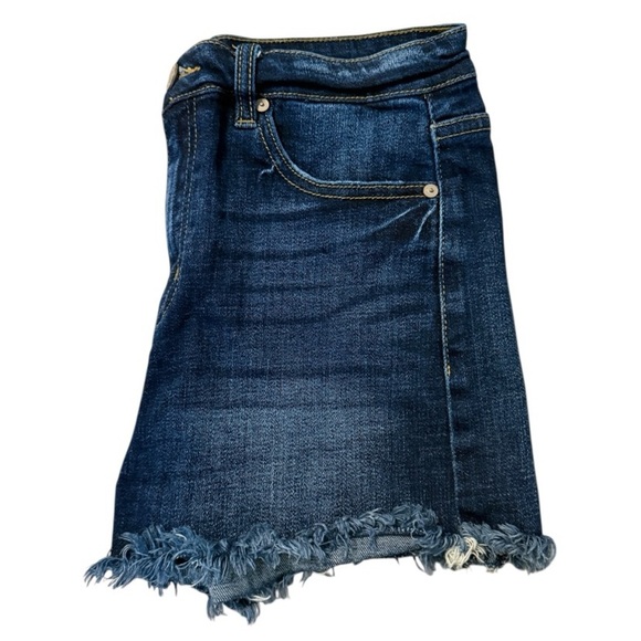 🌹KANCAN DENIM SHORTS - Picture 1 of 5